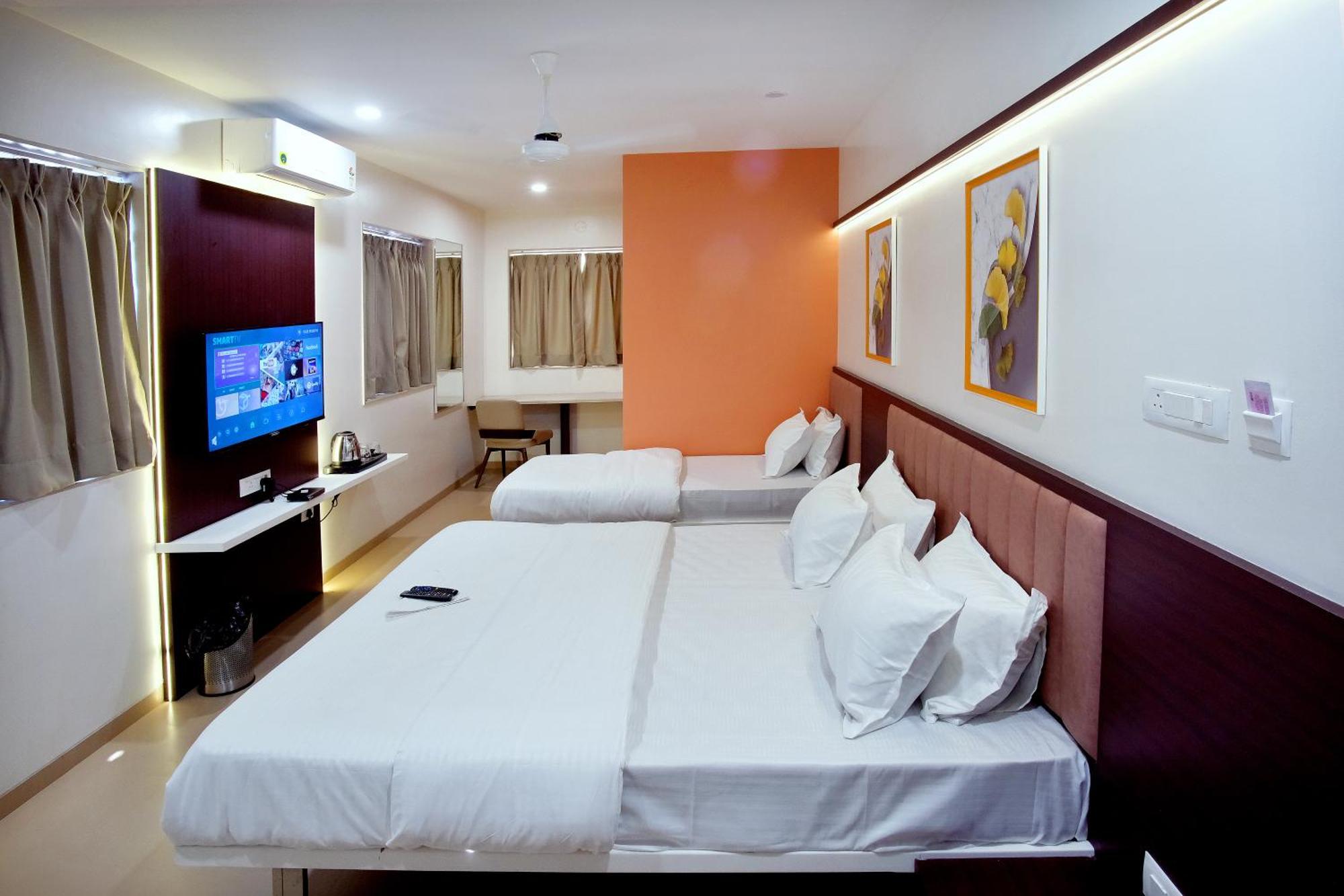 Hotel Haldi 纳西克 外观 照片